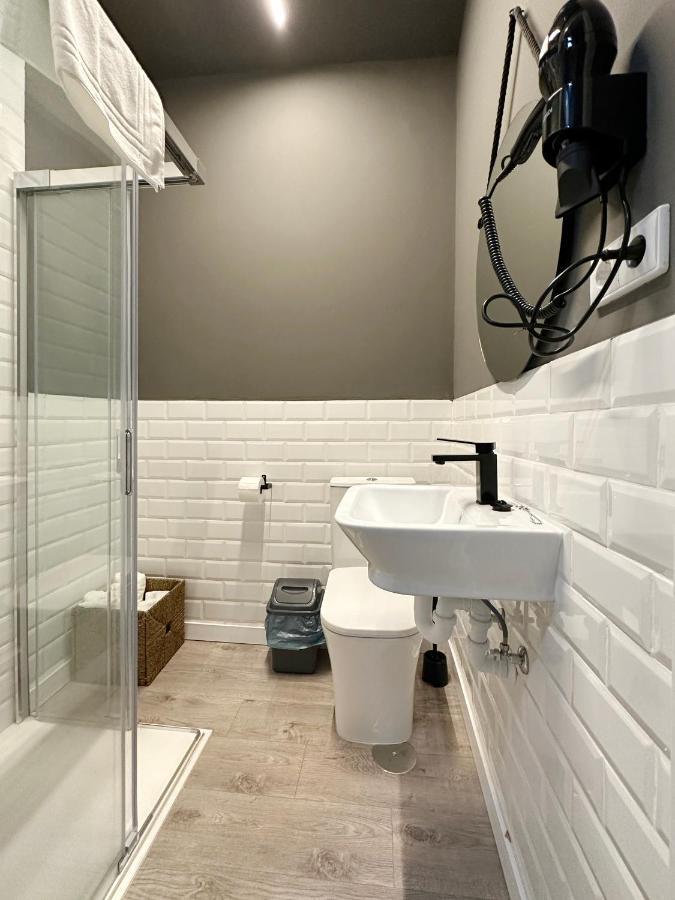Hostal Maria Felisa Candás Esterno foto